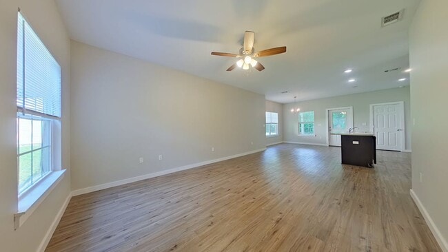 Photo - 605 Williams Ave
