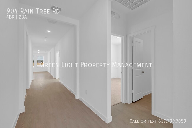 Photo - 904 Raintree Rd