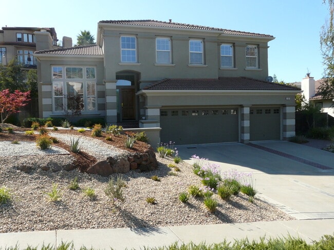 Building Photo - Gorgeous Country Estates 4BR 3.5BA Home in Almaden