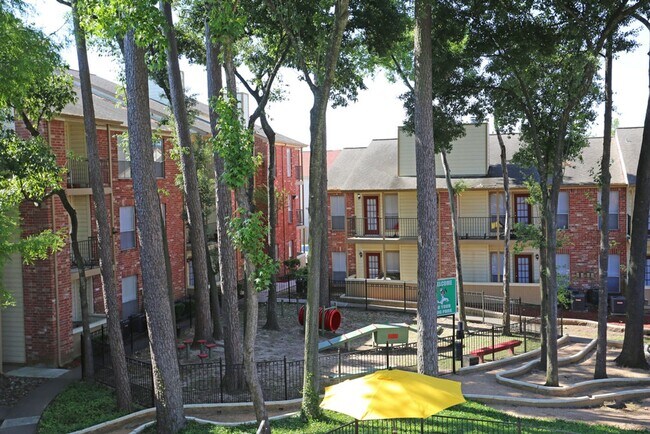 Photo - The Park At Deerbrook