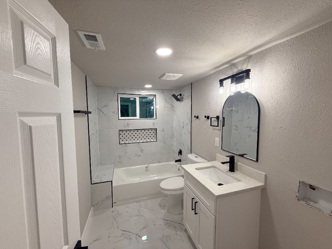 Photo - 5238 Pease St Unidad 4