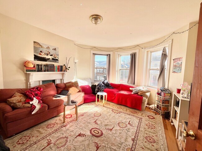 Photo - 71 Pontiac St Unit 2