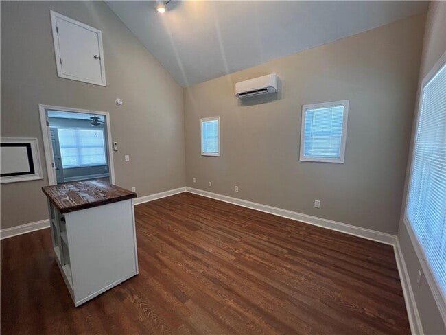 Photo - 19 Myrtle Dr