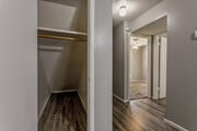 3BR, 2BA - 1400 SF - Entry Closet