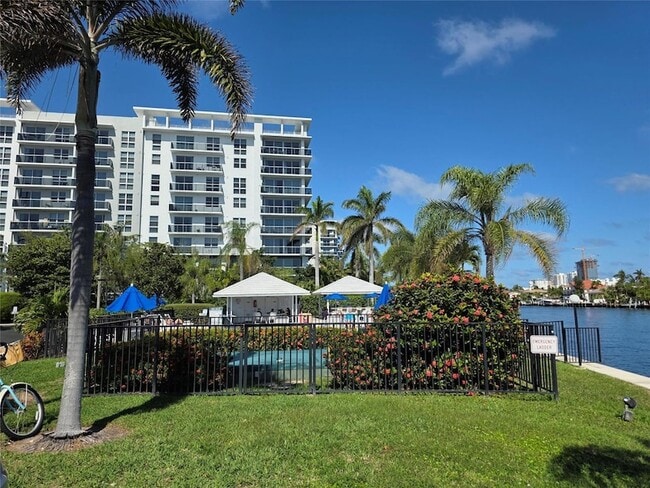 6391 Bay Club Dr Unidad 4