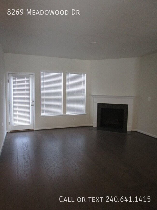 Photo - 8269 Meadowood Dr