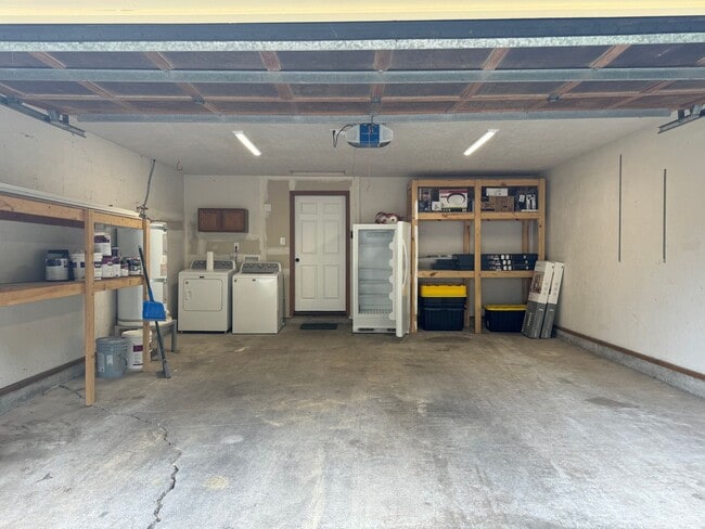 Photo - 3 Bed/2 Bath Home in Lacey!!! Available 12...