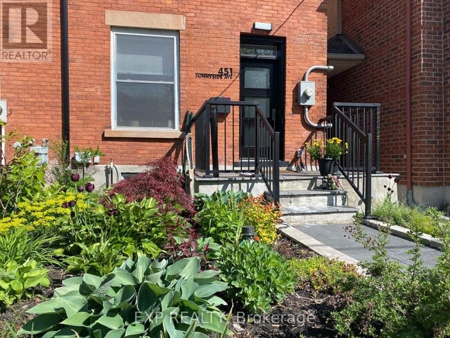 Photo - 451 Sunnyside Ave