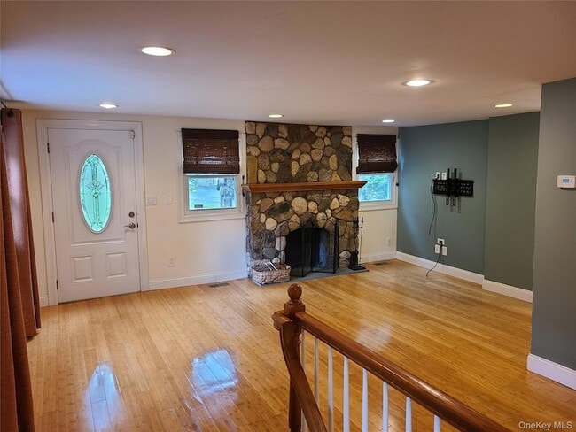 Photo - 55 S Hill Rd