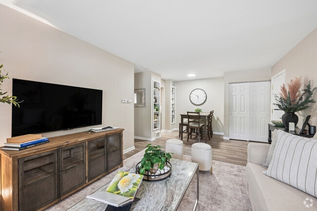 Model 1BR, 1BA - 650SF - Living Room/Dining Room