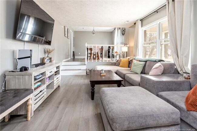 Photo - 677 Prestige Blvd