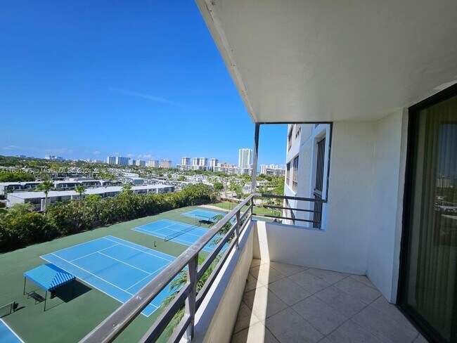 Building Photo - 600 Three Islands Blvd Rental