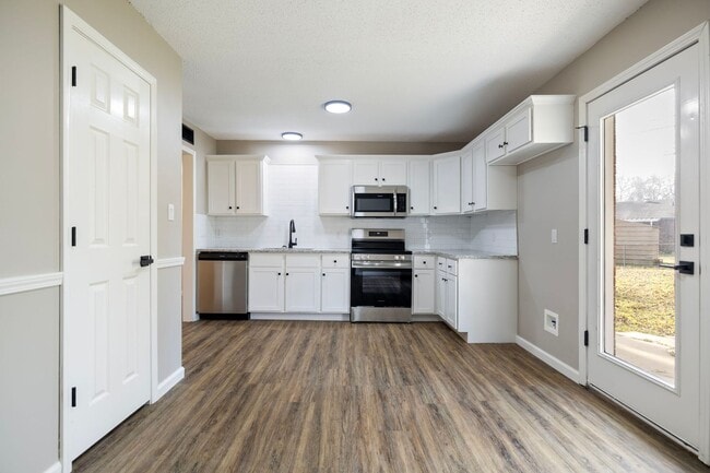 Photo - 1105 Brentwood Dr