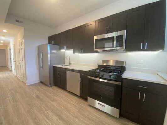 Photo - 1055 W Columbia Ave