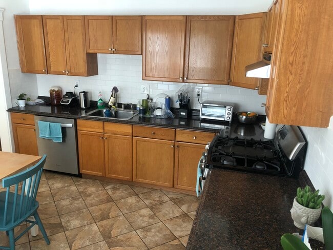 Photo - 39 Union St Unit #1
