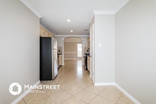 Photo - 16811 Creek Trail