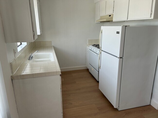 Photo - 4777 W 132nd St