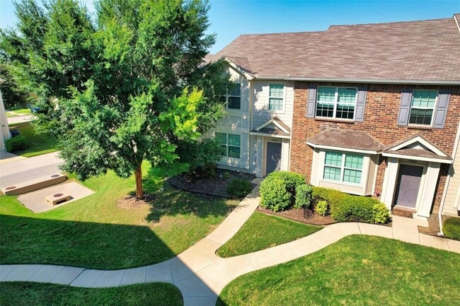 Photo - 6900 Carrington Ln