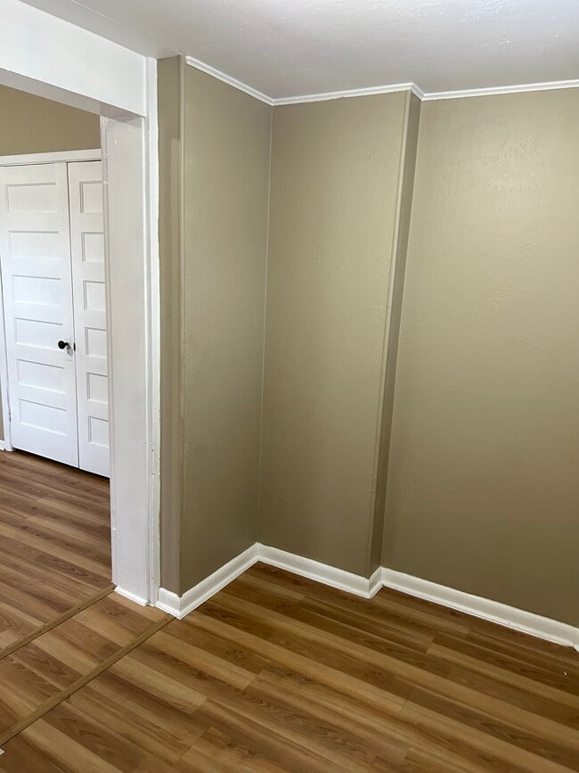 Photo - 251 E Broadway