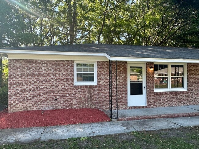 1552 Orange Grove Rd