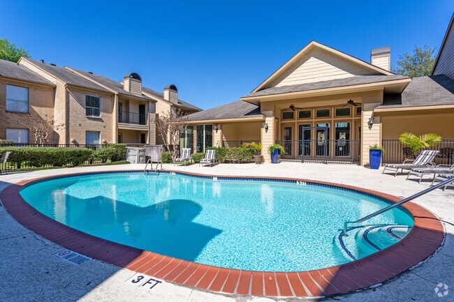 Parc Bay Apartment Homes For Rent In Pasadena Tx Forrent Com