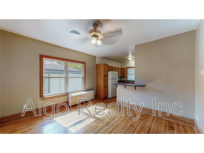 Photo - 609 Snelling Ave N
