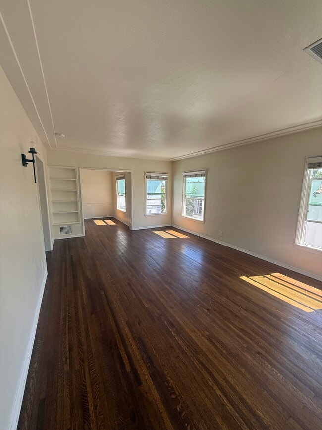 1332 S Cloverdale Ave Unit 1332
