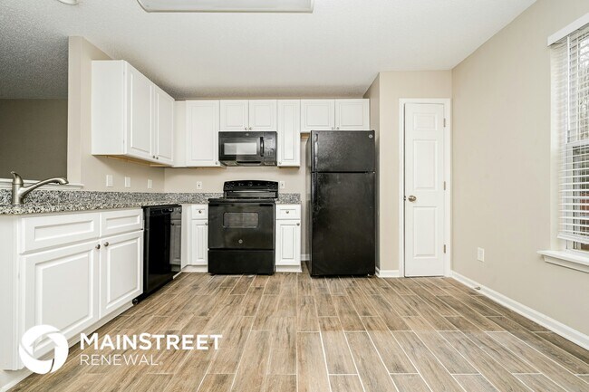 Photo - 304 Lauren Way