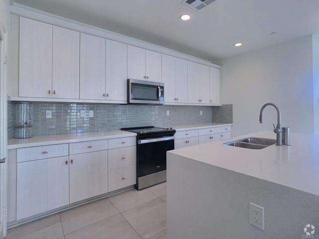 Building Photo - 2730 Pepino St Rental