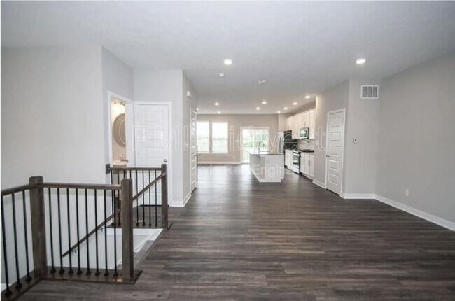 Photo - 7276 Zanesville Rd