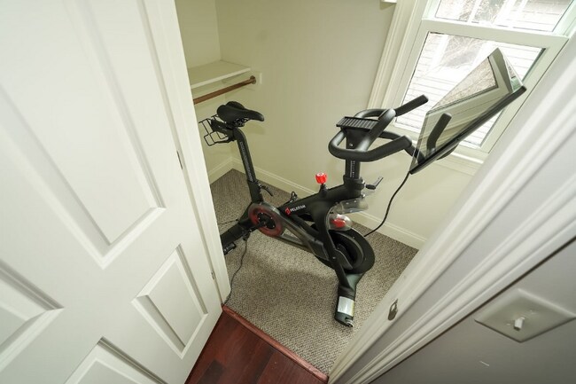 Photo - 905 Phillips St