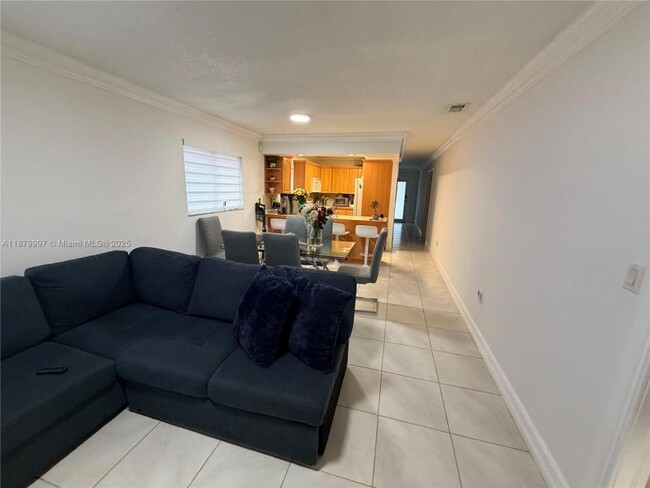 Photo - 3 bedroom in Hialeah FL 33016