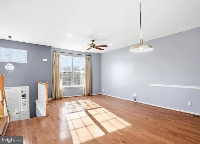 Photo - 112 Regents Ct