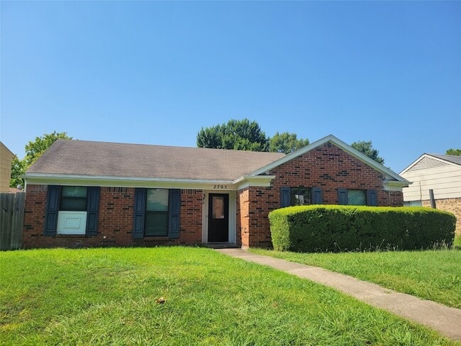 Building Photo - 2705 Riviera Dr Rental