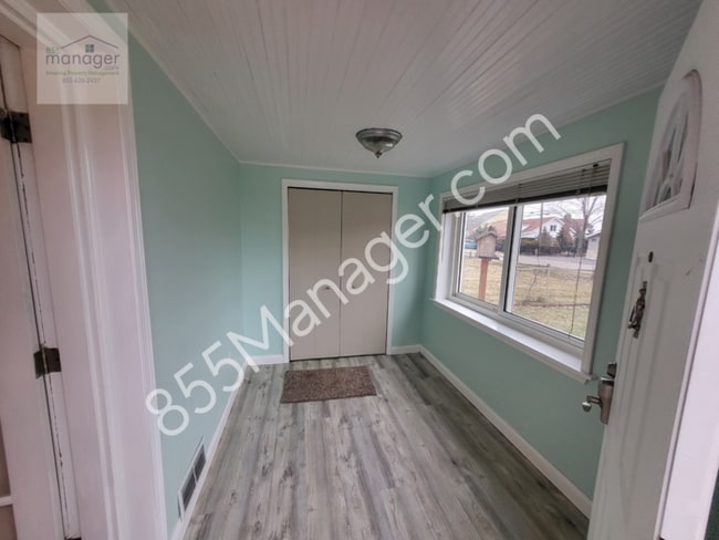 Photo - REDUCED RENT Exceptional Rental Opportunity: Explore Comfort and Convenience in Waterford, MI!