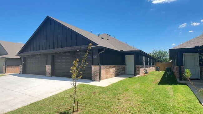 Photo - 1210 NW 113th St