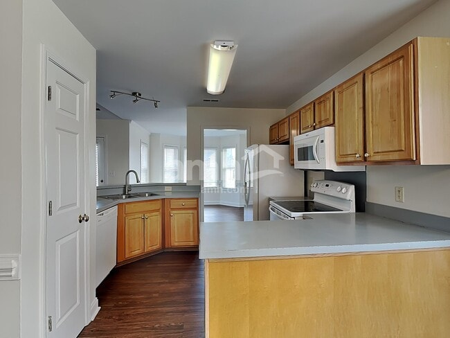 Photo - 1009 Trillium Pl