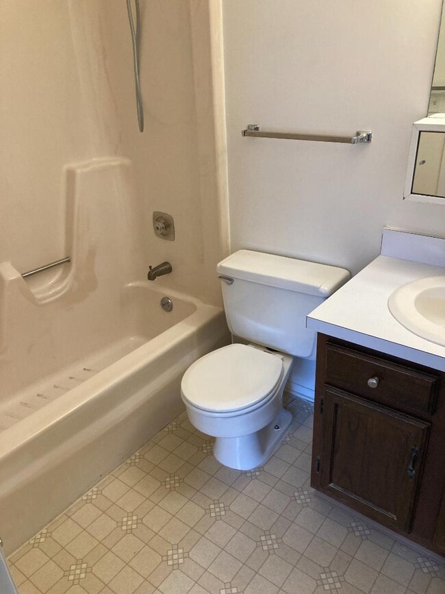 Photo - 49 Woodland Dr Unit 105