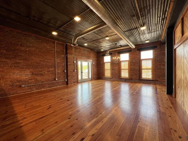 Photo - 431 S Columbus St Unit B