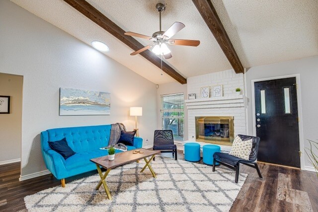 Photo - 114 High Oak