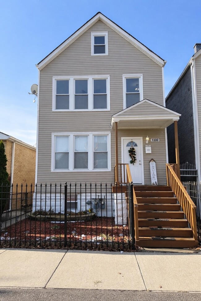 Building Photo - 1330 S 49th Ave Unit 2