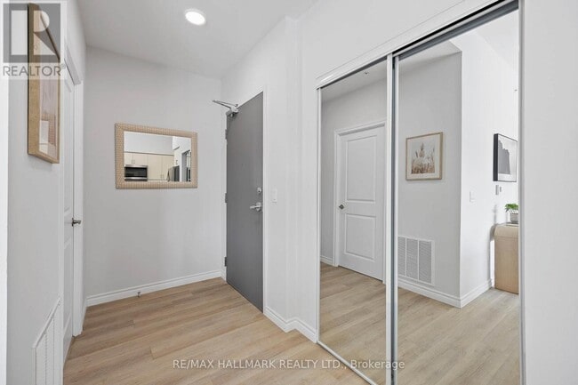 Photo - 70 Dean Ave Unit 213