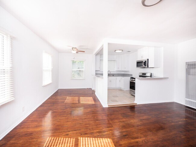 Photo - 11355 Tiara St