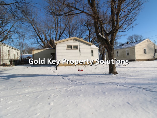 Photo - MUNCIE 3 BR 1 BA House with Carport and Large Yard (SECTION 8 APPROVED)