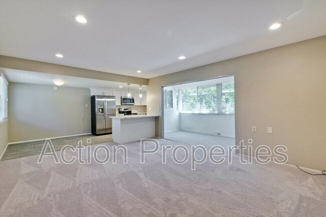 Photo - 14225 Lora Dr