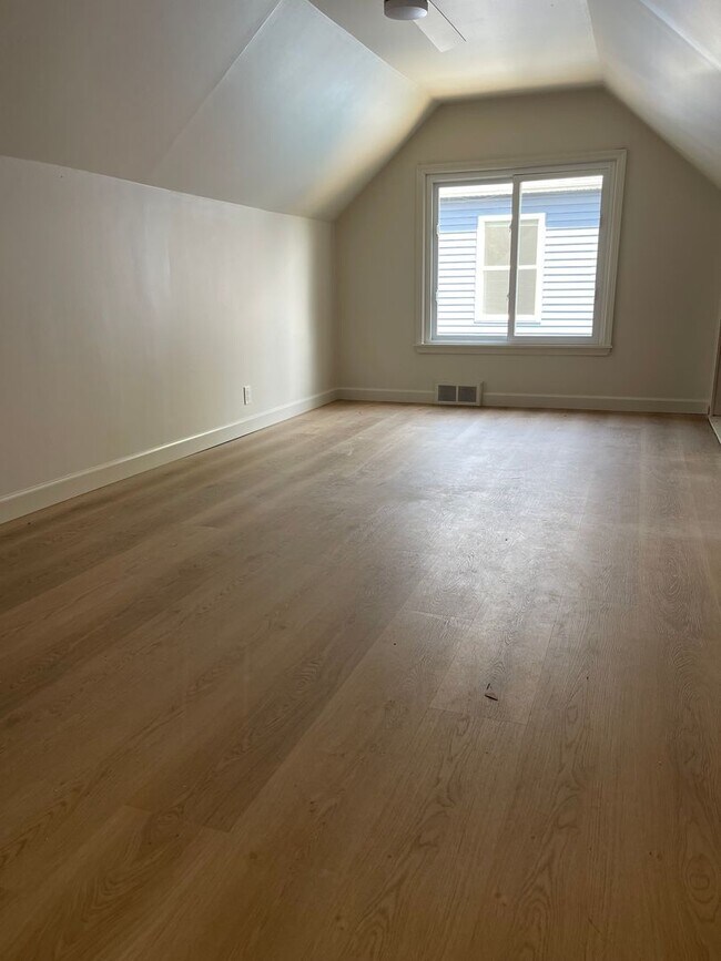 Photo - 3 BED 2 BATH BUNGALOW STYLE HOME IN BERKLE...