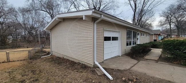 Photo - 2815 S Collin Ave