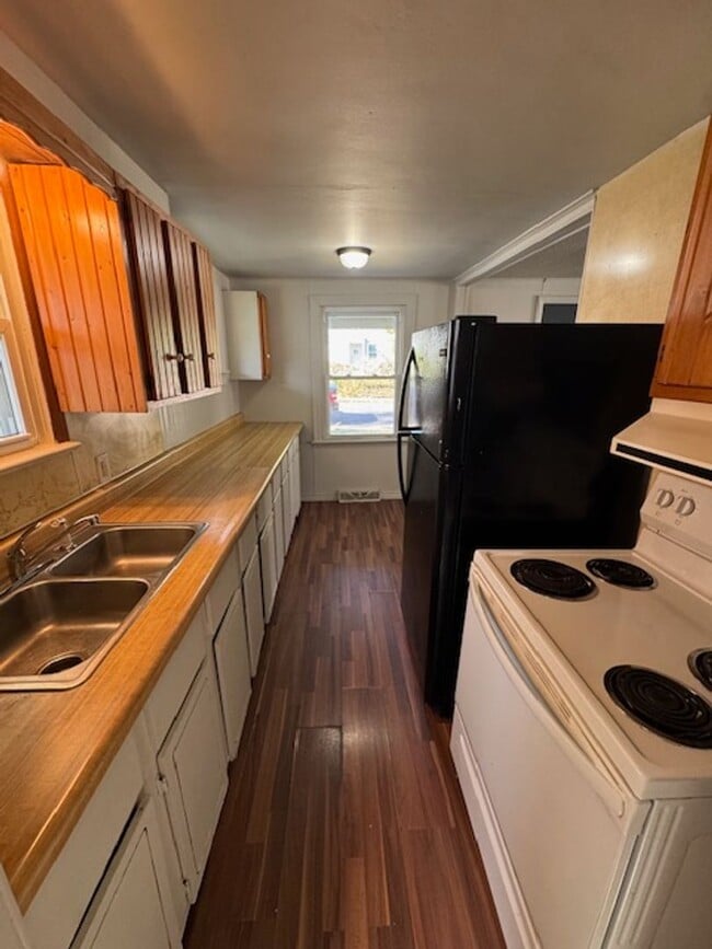 Photo - 2217 Shadybrook Dr