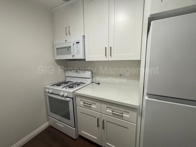 Photo - 10424 Parr Ave Unit #E