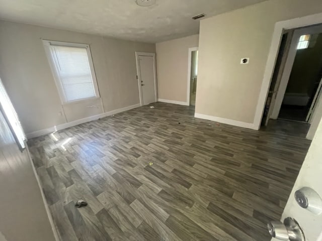 Photo - 3033 Thomas St